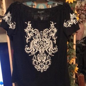 ❤️ Embroidered rhinestone top